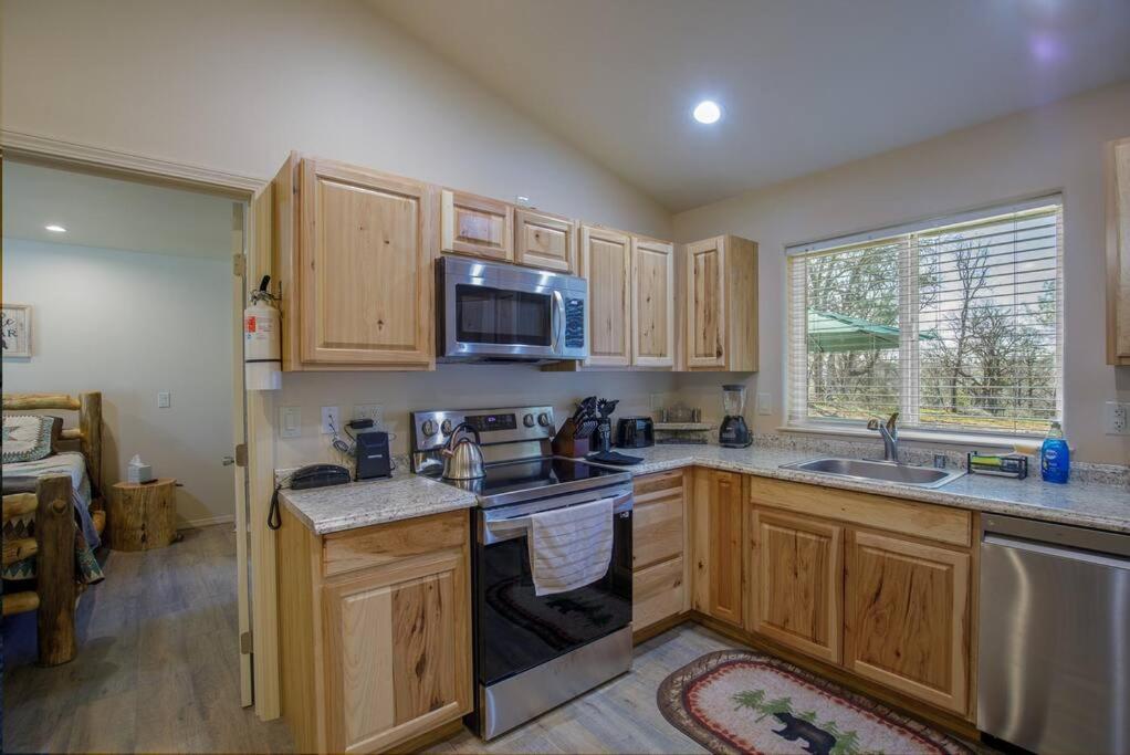 Cozy Cub Cabin, Brand New Home Near Yosemite Маріпоса Екстер'єр фото